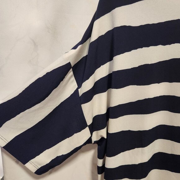 Chico's Size 1 Broken Stripe Knit Top Navy Blue and White 3/4 Sleeve Fringe Hem - Picture 7 of 7